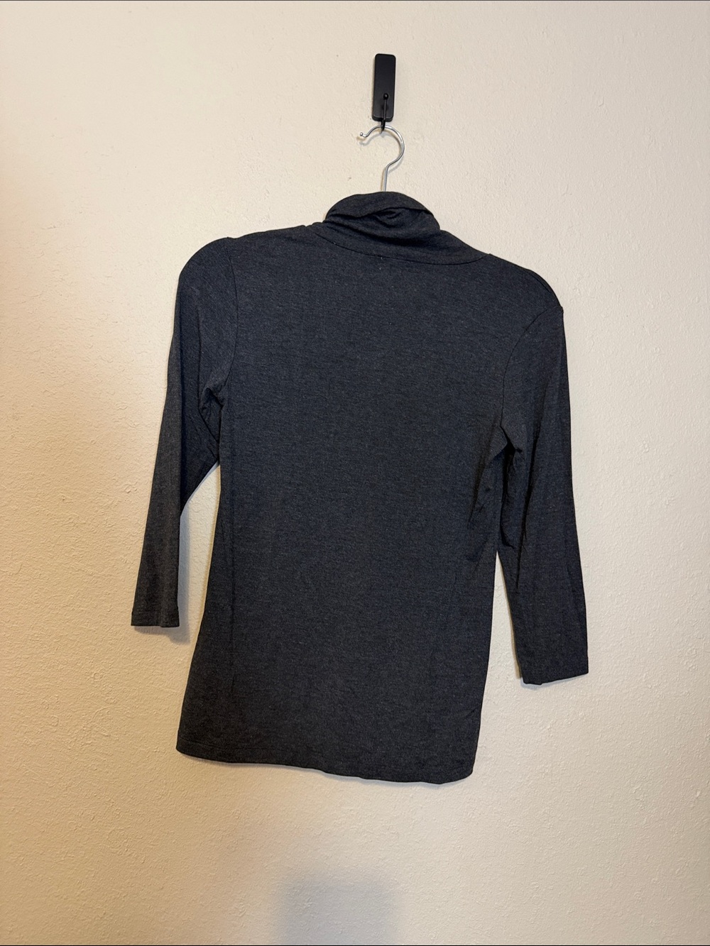 Lagence Aja turtle neck top 3/4 sleeve Dark Heather Grey Size Small Petite NWT - Picture 8 of 9